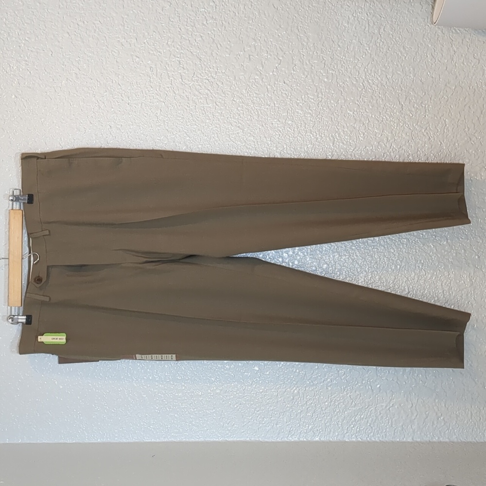 Haggar Classic Fit Dress Pants 38W x30 L Plain Front